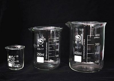 校园创业新典范 大学生开网店卖教学仪器，年销1.5亿背后的“玻璃”生意经